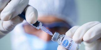 Vacuna de Pfizer obtiene aprobación total y podrá venderse directamente