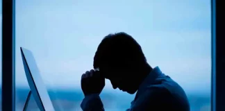 Joven empleado muestra su explotadora rutina en Japón sin tiempo para vivir