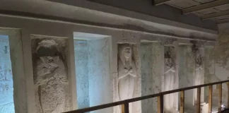 Encuentra tres tumbas de hace 3 mil años en Egipto… justo antes de abrir su museo más grande