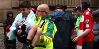 Cuatro personas siguen en estado grave tras atropello masivo en festejos del Liverpool FC