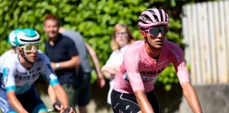 Isaac del Toro se aferra al liderato del Giro de Italia