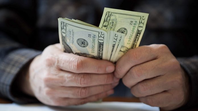dolares-getty-014409