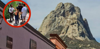 Captan a turista americana y su familia rayando el monolito de Peña de Bernal, considerada área natural protegida
