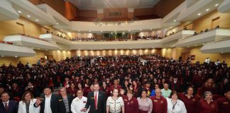 Presidenta Municipal Carmen Lilia Canturosas es madrina de generación de la Preparatoria Municipal “Elena Poniatowska”