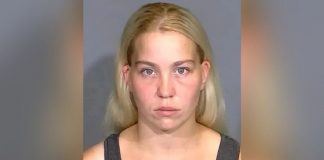 Una madre estadounidense ofrecía a su hija de siete meses a depredadores sexuales por dinero: ya está detenida