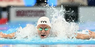 Léon Marchand hace historia; bate récord mundial