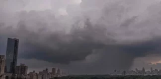 Las impactantes imágenes del temporal en Nueva York: autos sumergidos, vuelos demorados y caos en subterráneo