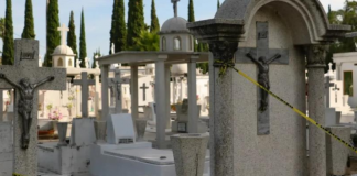 Reportan suicidio de un hombre frente a la tumba de su esposa en Tamaulipas; se disparó