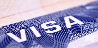 Cancelan visa a esposo de alcaldesa en Mexicali; edil asegura que al ser entrevistado en la garita, retuvieron el documento sin motivo
