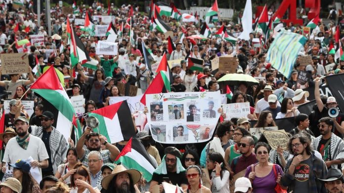 Marchan en CDMX para exigir entrada de alimentos a Gaza