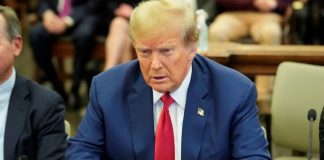 Trump amenaza con quitar fondos a escuelas de California que no sigan su política trans; impulsa iniciativas contra colectivo LGTBIQ+