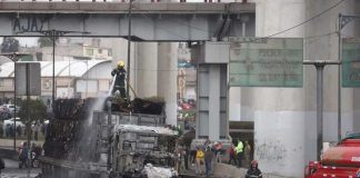 Fiscalía de CdMx descarta que pipa de gas volcó por bache; se rompió tras choque con objeto sólido