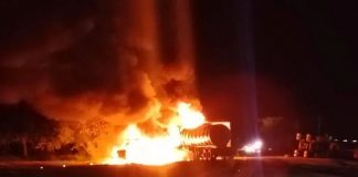 Se incendian pipas y trailers en Tamaulipas