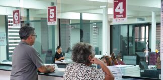 Avanza entrega de pólizas de seguro a contribuyentes cumplidos en Nuevo Laredo