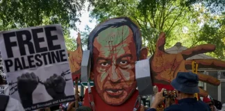 Manifestantes en Times Square acusan a Netanyahu de genocidio en Gaza
