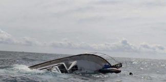 Rescatan a dos personas tras hundimiento de un yate en Guaymas, Sonora