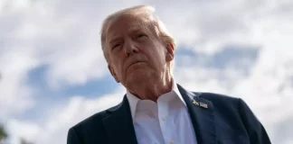Trump, “feliz” de hablar de salud con demócratas si se reabre el gobierno