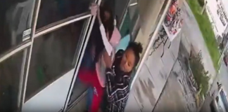 Captan sustracción de dos hermanitos en Estado de México