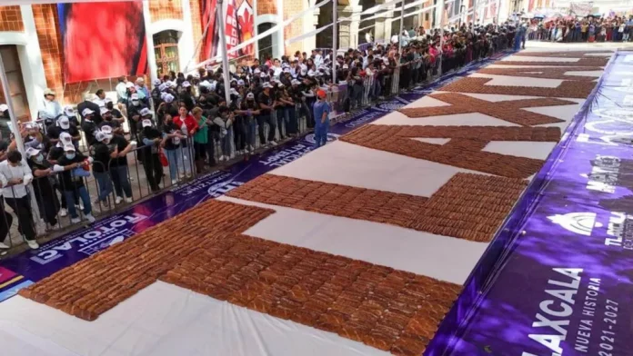 tlaxcala-si-existe-y-rompe-record-guinness-con-pan-de-fiesta-mas-grande-121309-1024x576