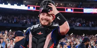 El mexicano Alejandro Kirk está nominado al Guante de oro
