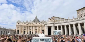 VIDEO: El Papa León XIV trolleó a fan de los Cubs