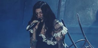 Cazzu le responde a Christian Nodal durante concierto en México: “No recibo ayuda, recibo ataques”