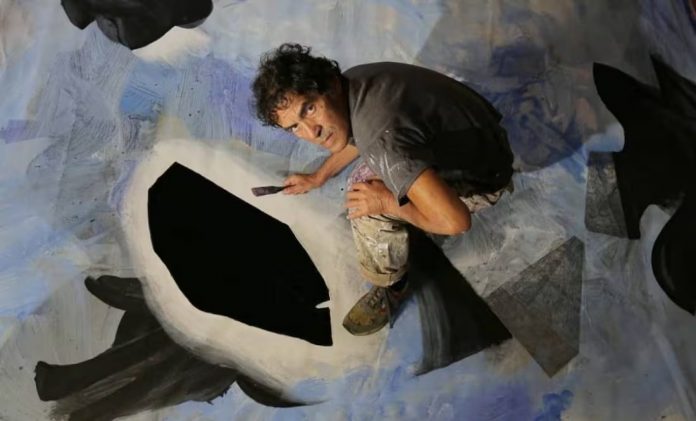 Artista italiano Salvatore Garau vende escultura invisible por 16 mil dólares; está hecha de aire y espíritu, afirma