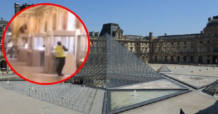 Difunden presunto video del momento en que roban joyas del Museo de Louvre