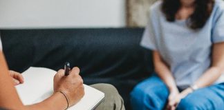 Cada vez más mujeres buscan atención psicológica por ansiedad y violencia emocional