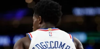 Novato logra noche de leyenda en su debut en la NBA