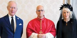 El Rey Carlos III y el Papa León XIV hacen historia, rezan juntos en el Vaticano