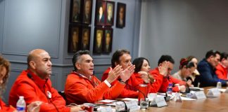 Alito Moreno se reúne con dirigentes del PRI de los 32 estados