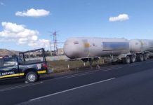 Policía Estatal recupera tractocamion y dos remolques robados y abandonados