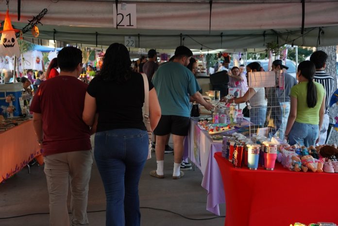 Éxito en el Bazar de Halloween organizado por Bienestar Social