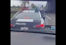 Suspenden a agentes de tránsito tras intimidar a conductor en Puebla