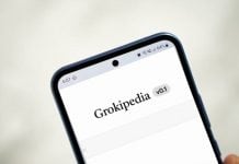 Así es Grokipedia, la nueva plataforma de Elon Musk