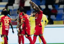 Con doblete y gol a lo ‘Panenka’, Julián Quiñones comandó victoria de Al-Qadisiyah en Copa