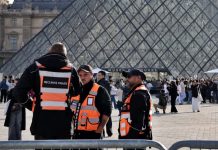 Sospechosos del robo de joyas en el Museo del Louvre “reconocen parcialmente” su participación en los hechos