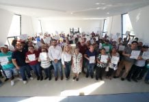 Gobierno municipal impulsa regularización de viviendas en la colonia Las Torres con entrega de subsidios