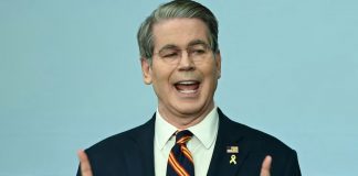 Milei necesitó un impulso para ganar elecciones: secretario del Tesoro de EEUU