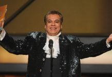 Netflix rinde tributo a Juan Gabriel con su nuevo documental: “Debo, puedo y quiero”
