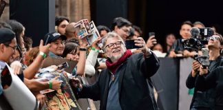 Guillermo del Toro estrena Frankenstein; habla del amor, la familia y la figura del padre en México