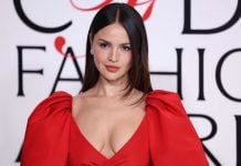 Eiza González brilla con vestido rojo en los CFDA Fashion Awards