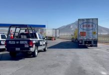 Muere chofer dentro de tráiler en la carretera Monterrey–Saltillo