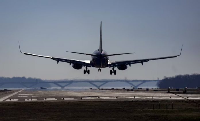 Y AEROPUERTOS