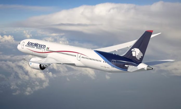 Y AEROMÉXICO