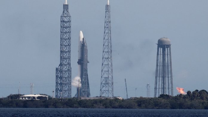 Blue Origin pospone lanzamiento de cohete a Marte por clima adverso