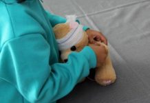 Detienen a hombre por agredir sexualmente de sus 3 hijastros, los contagió de VIH e infecciones graves