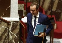 Asamblea Nacional aprueba la suspensión de la reforma de las pensiones en Francia