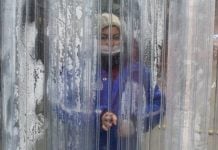 Mujer muere dentro de un refrigerador en un supermercado en Apizaco